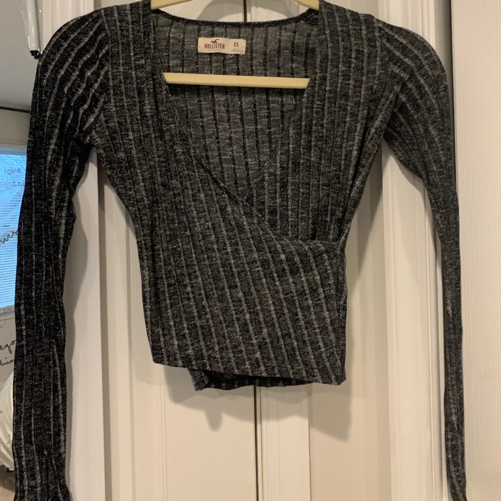 Hollister wrap crop top
